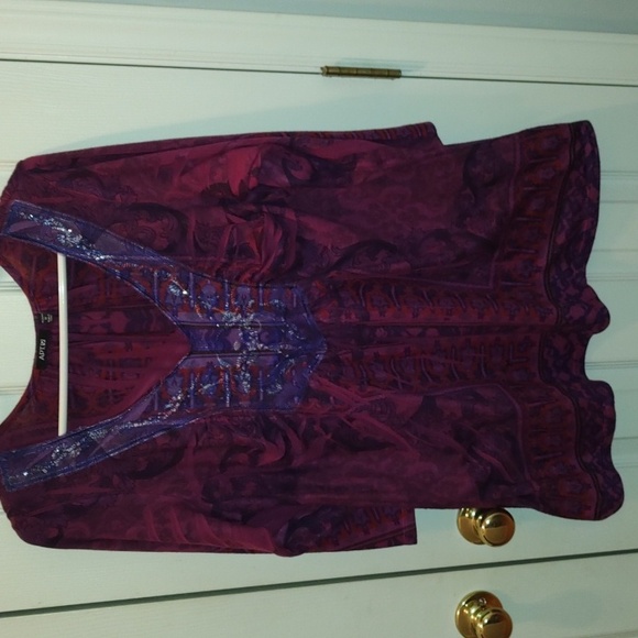 Gorgeous APT 9 woman's top - Picture 2 of 7